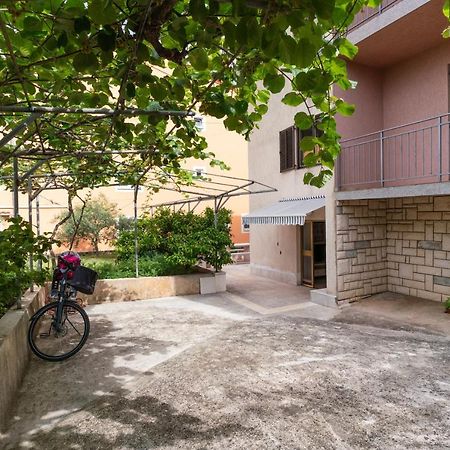 Apartment Milka Ровінь Екстер'єр фото